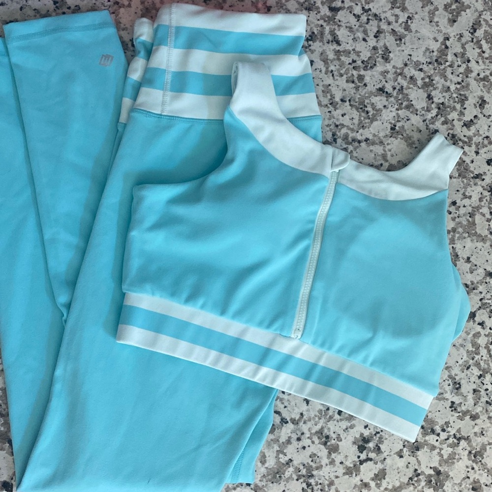 Like new workout set Linc Active size small